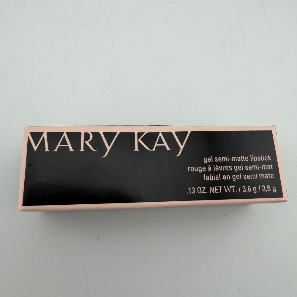 Mary Kay Gel Semi-Matte Lipstick 0.13oz Blush Velvet NIB Long-Wear Pink 157977